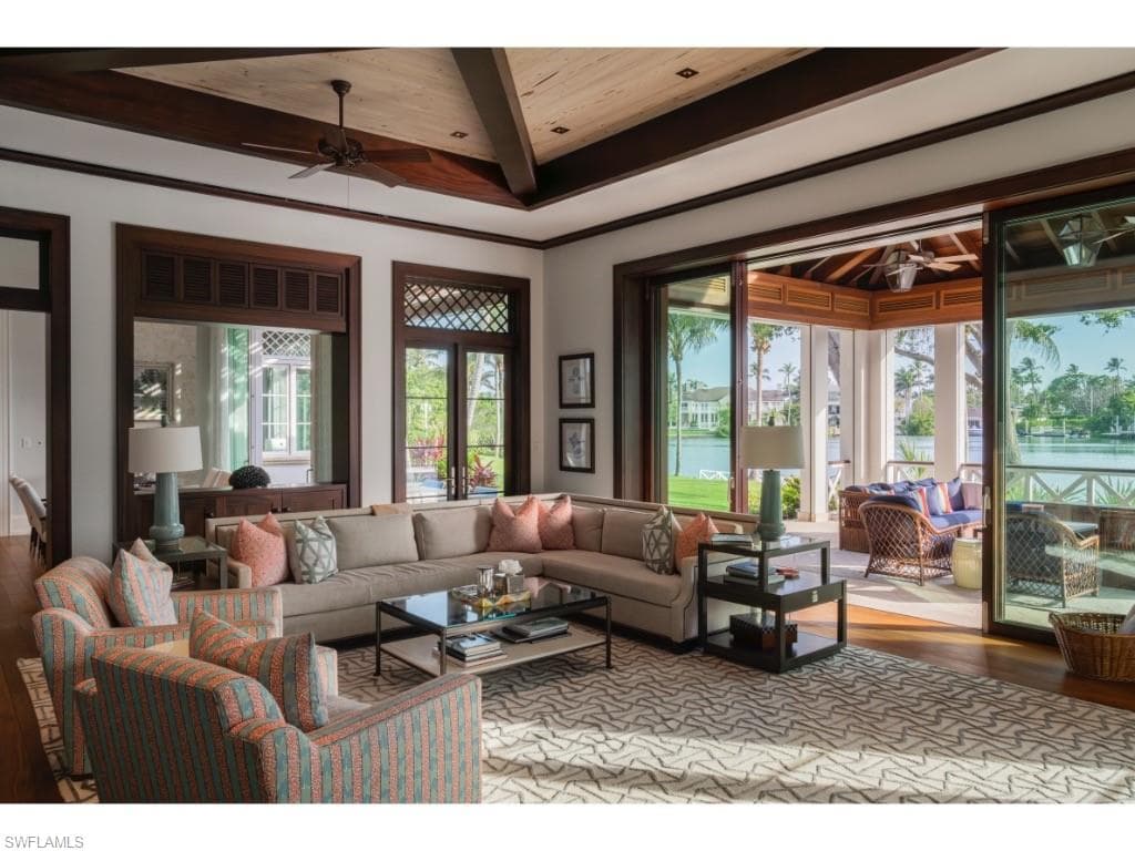 4296 Cutlass Ln, Naples, FL 34102-21