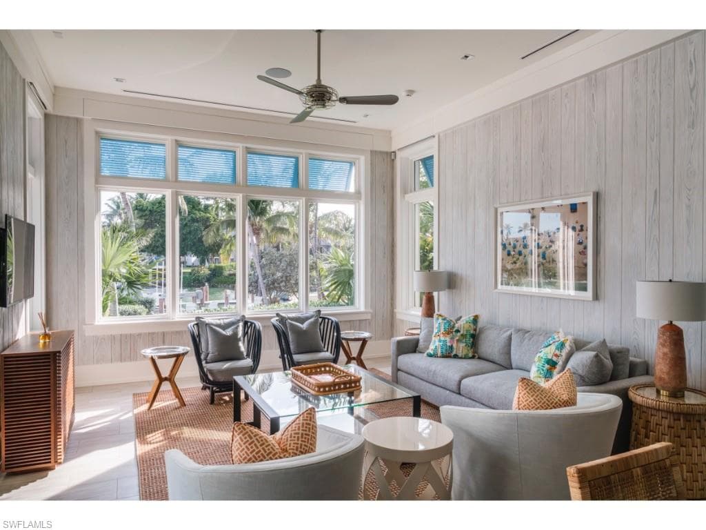 4296 Cutlass Ln, Naples, FL 34102-28