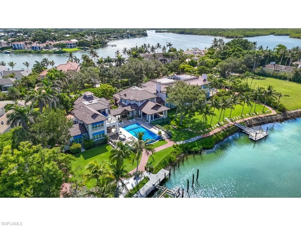 4296 Cutlass Ln, Naples, FL 34102-5