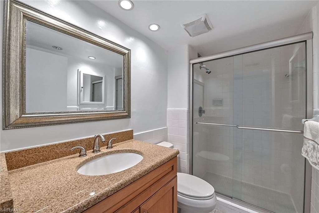 1300 Gulf Shore Blvd N 511, Naples, FL 34102-11