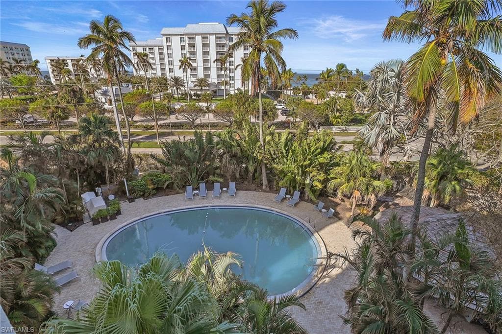 1300 Gulf Shore Blvd N 511, Naples, FL 34102-15