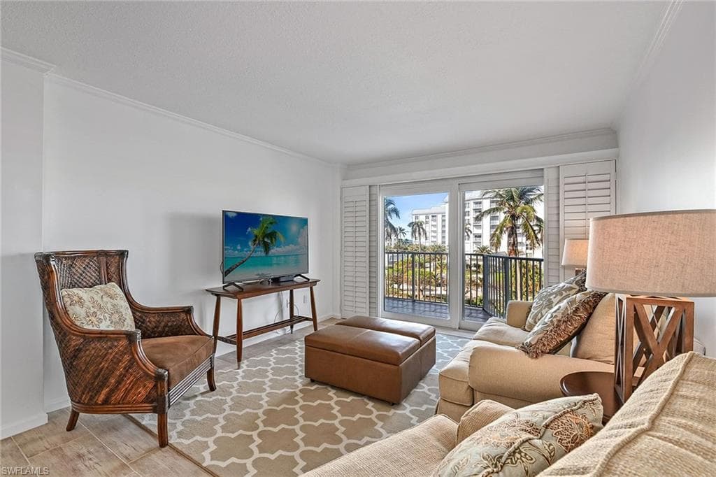 1300 Gulf Shore Blvd N 511, Naples, FL 34102-5