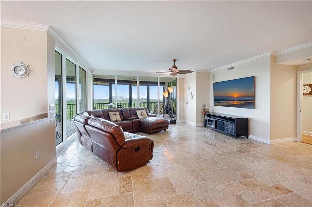 455 Cove Tower Dr 1101, Naples, FL 34110-10