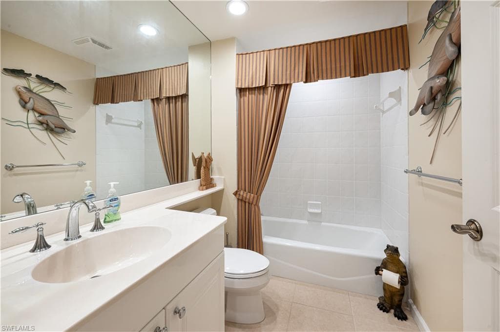 455 Cove Tower Dr 1101, Naples, FL 34110-27