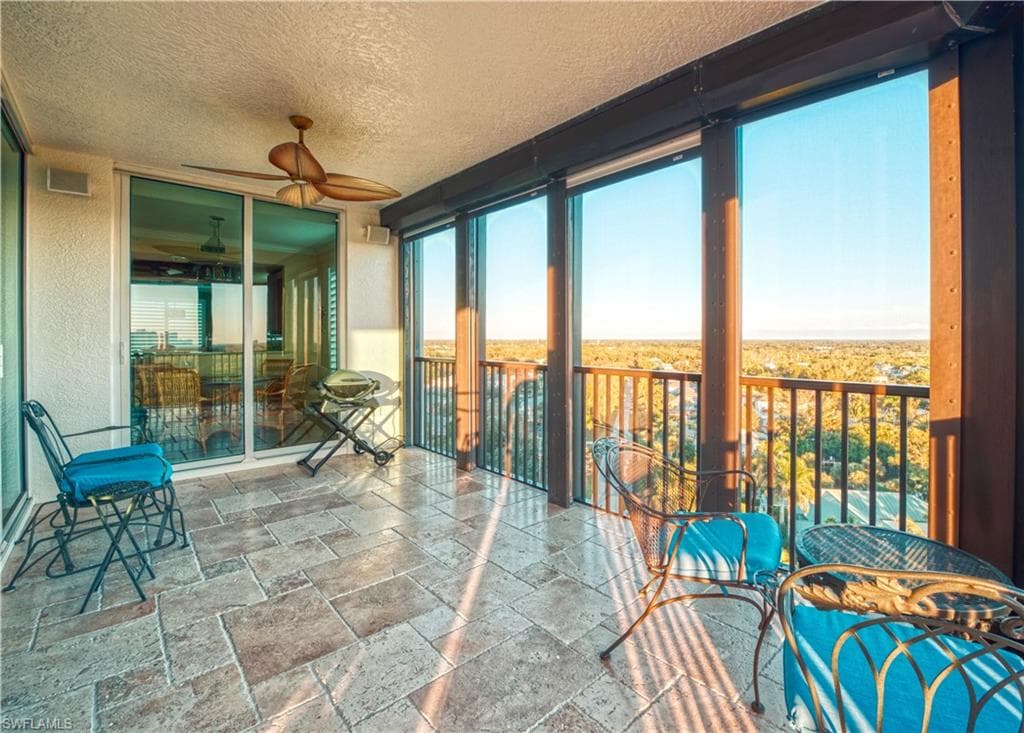 455 Cove Tower Dr 1101, Naples, FL 34110-31
