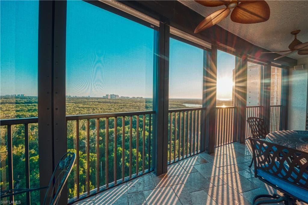 455 Cove Tower Dr 1101, Naples, FL 34110-32