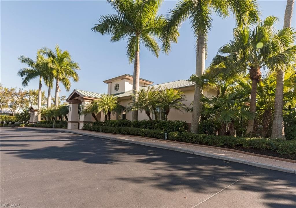 455 Cove Tower Dr 1101, Naples, FL 34110-36