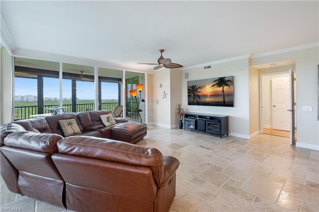 455 Cove Tower Dr 1101, Naples, FL 34110-7