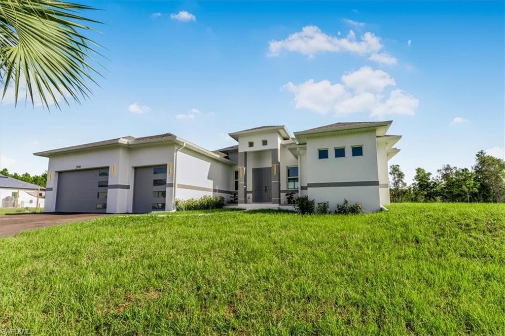 2941 37th Ave NE, Naples, FL 34120-13