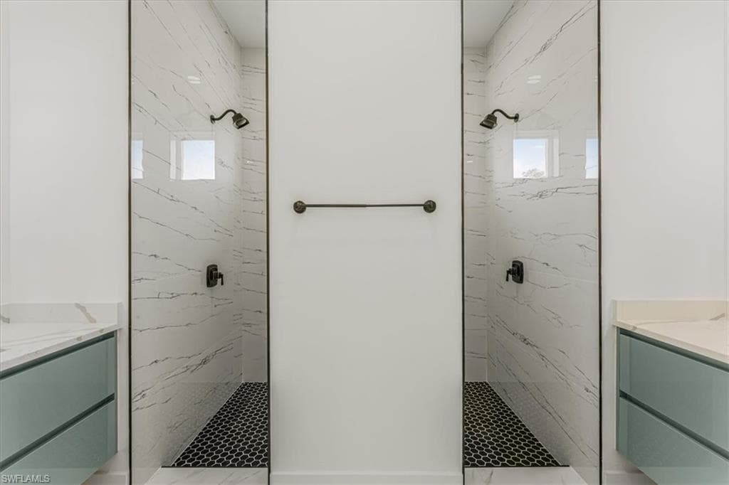 2941 37th Ave NE, Naples, FL 34120-19