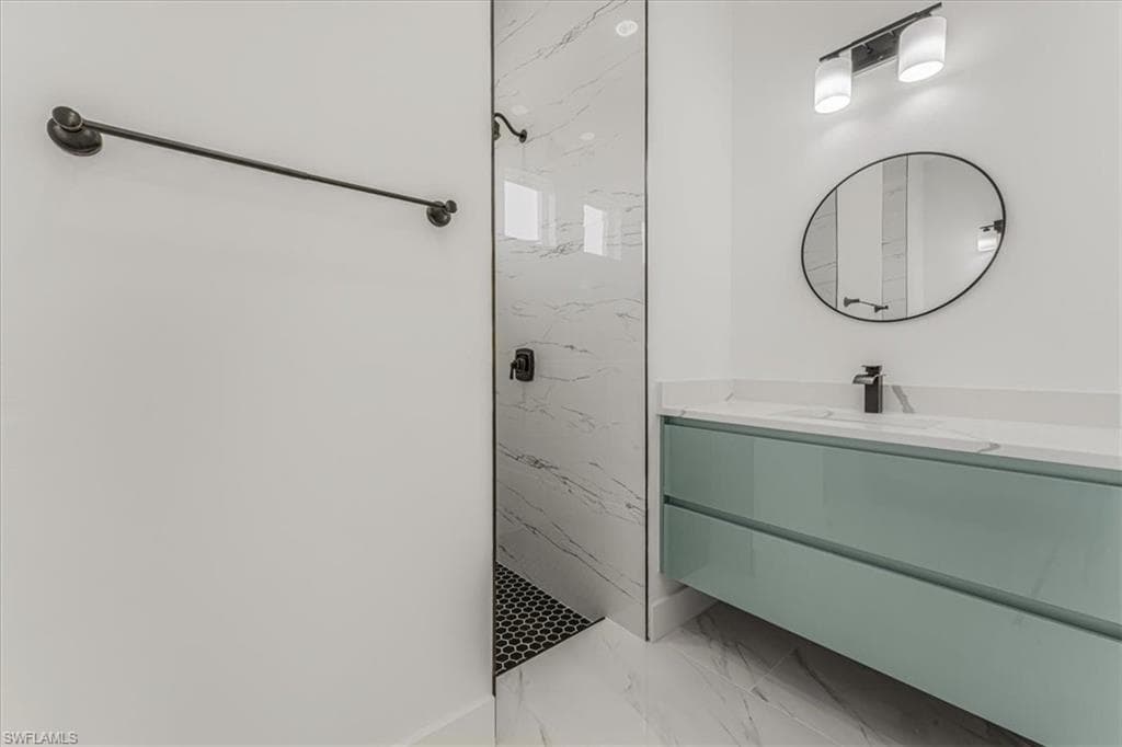 2941 37th Ave NE, Naples, FL 34120-20