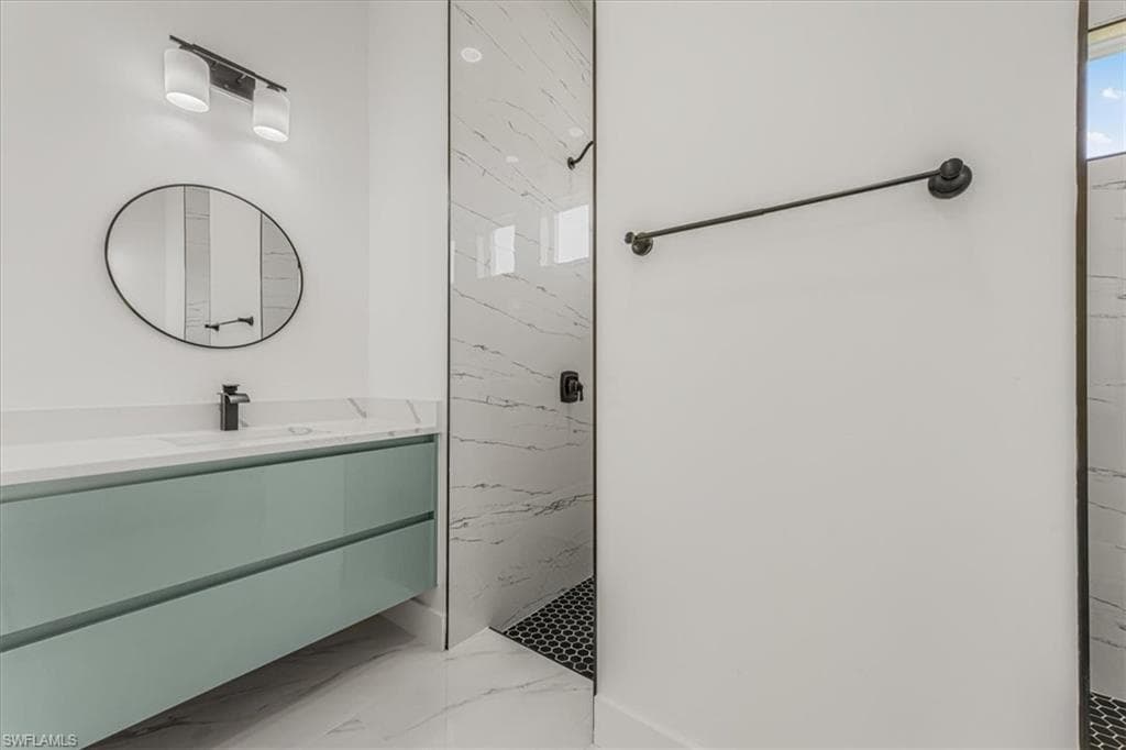 2941 37th Ave NE, Naples, FL 34120-21