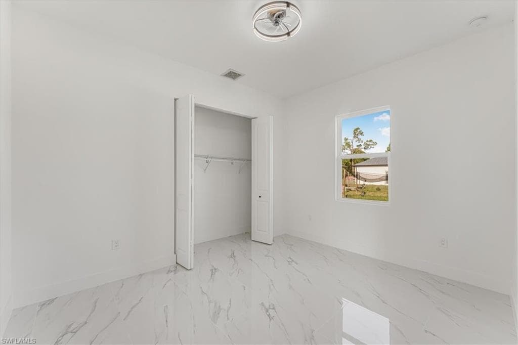 2941 37th Ave NE, Naples, FL 34120-35