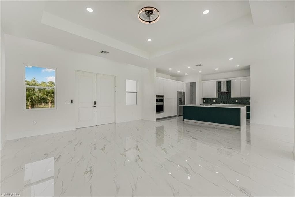 2941 37th Ave NE, Naples, FL 34120-45