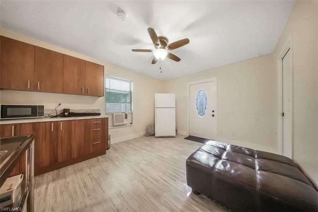 2130 Golden Gate Blvd W, Naples, FL 34120-9