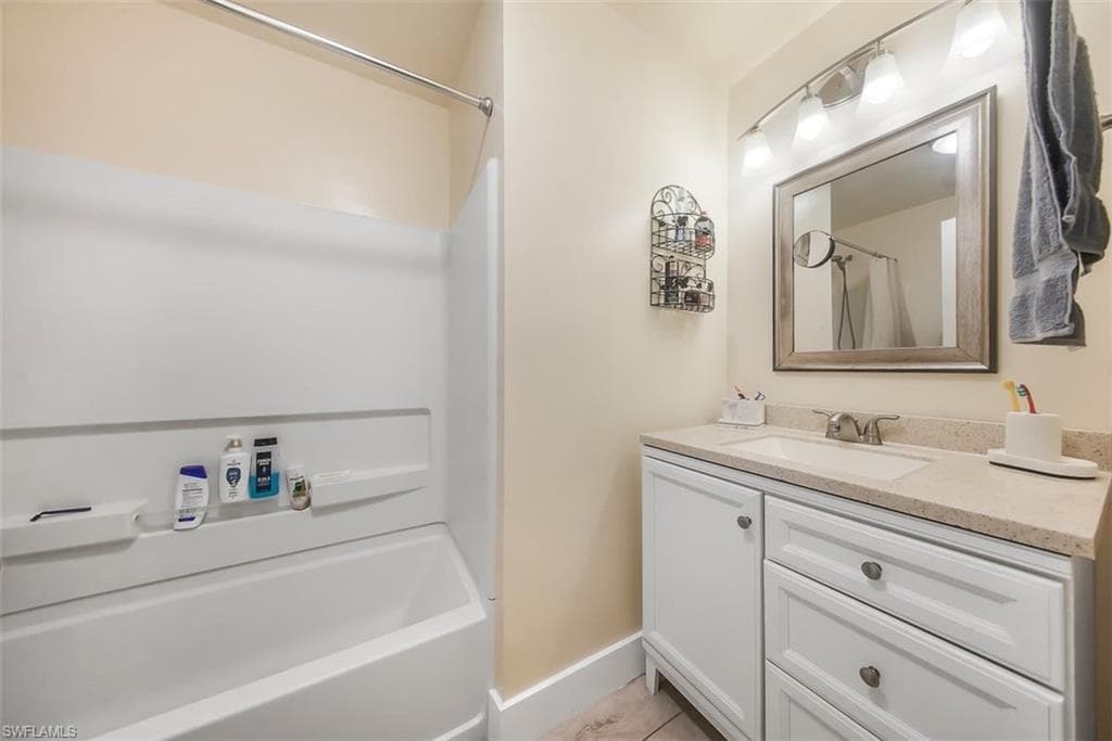 2130 Golden Gate Blvd W, Naples, FL 34120-11