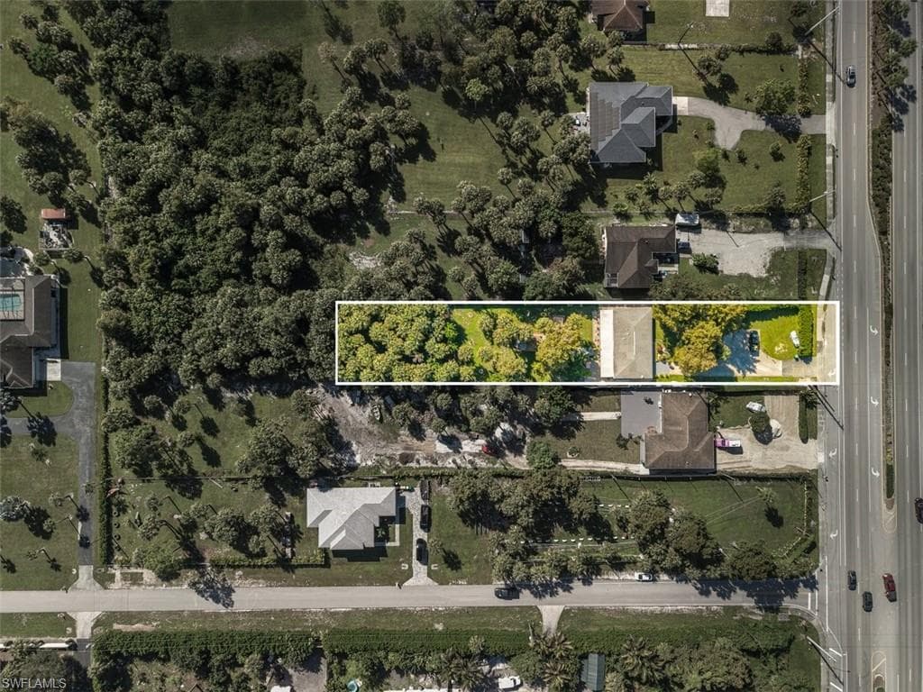 2130 Golden Gate Blvd W, Naples, FL 34120-28