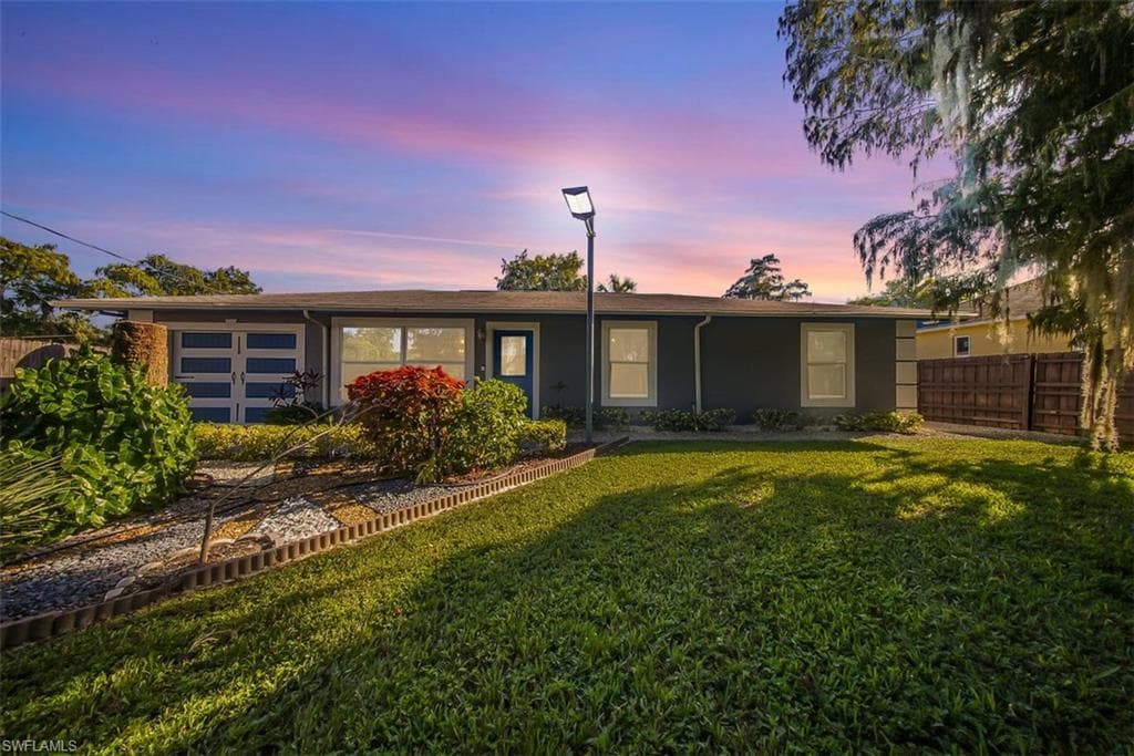 2130 Golden Gate Blvd W, Naples, FL 34120-2