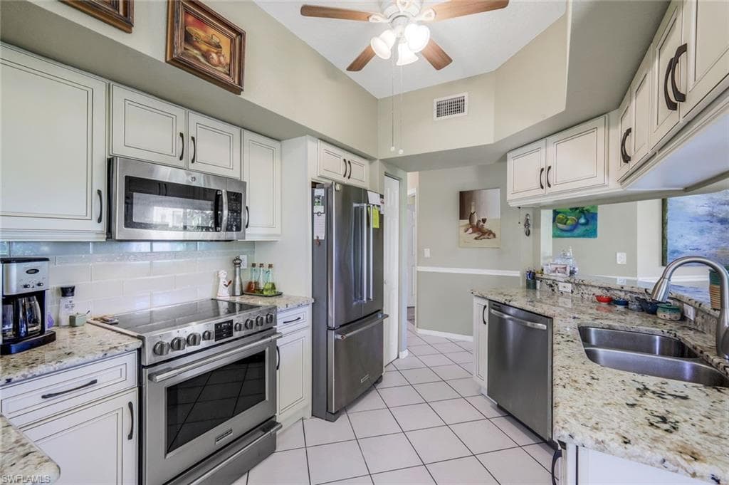 9060 Palmas Grandes Blvd 106, Bonita Springs, FL 34135-4