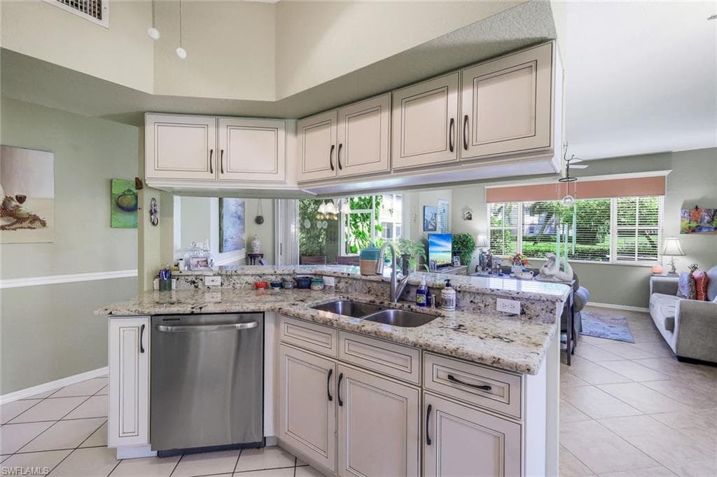 9060 Palmas Grandes Blvd 106, Bonita Springs, FL 34135-7