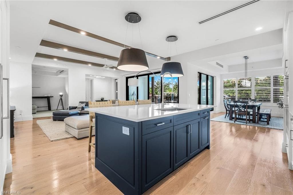 1130 3rd Ave S Ave 115, Naples, FL 34102-2