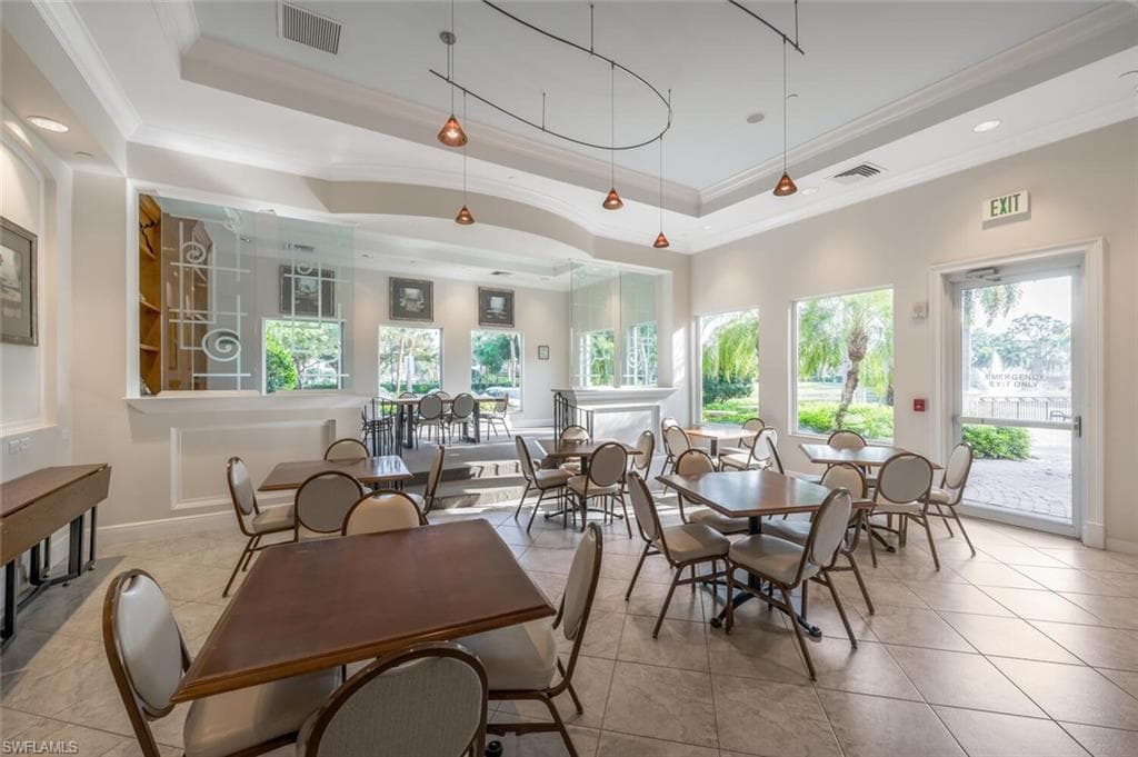 1945 Isla De Palma Cir, Naples, FL 34119-31