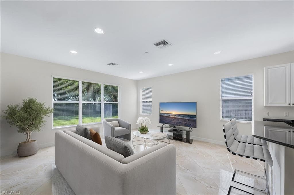 1945 Isla De Palma Cir, Naples, FL 34119-4