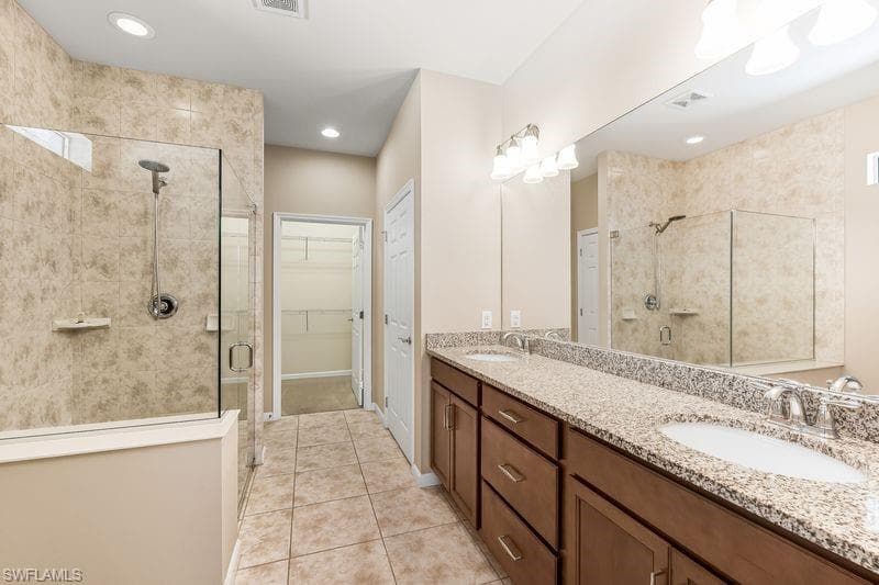 20088 Tavernier Dr, Estero, FL 33928-12