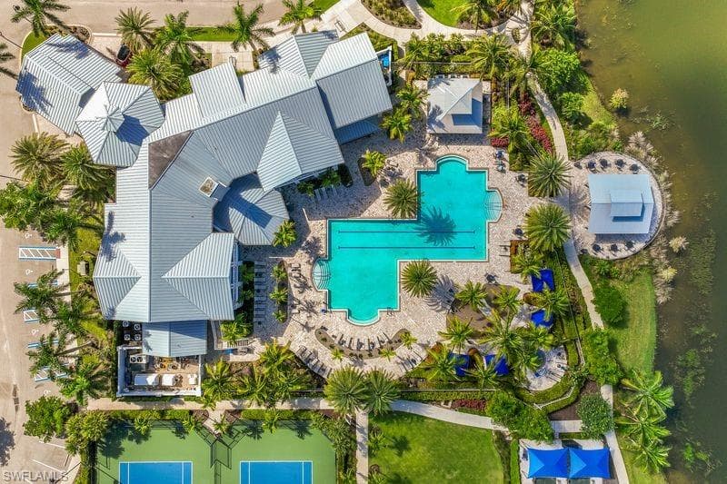 20088 Tavernier Dr, Estero, FL 33928-20