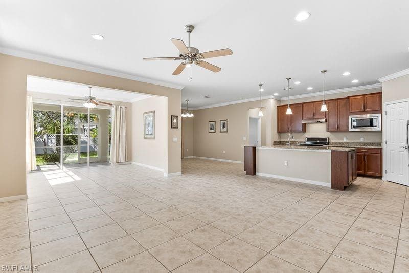 20088 Tavernier Dr, Estero, FL 33928-5