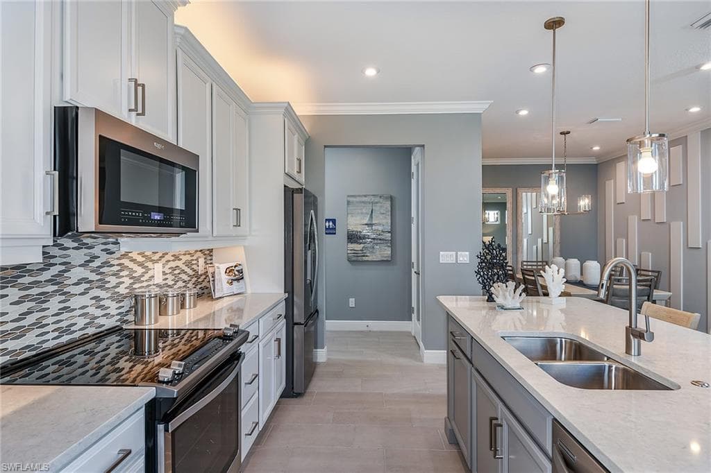 6735 Good Life St, Fort Myers, FL 33966-21