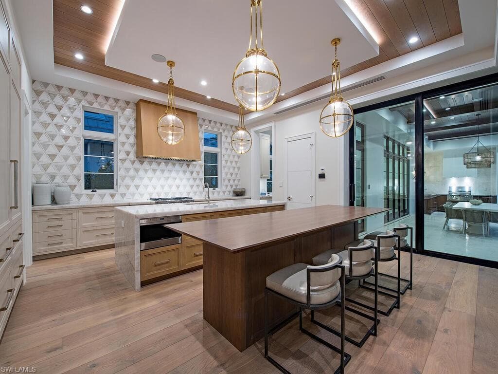 1795 Gordon Dr, Naples, FL 34102-14