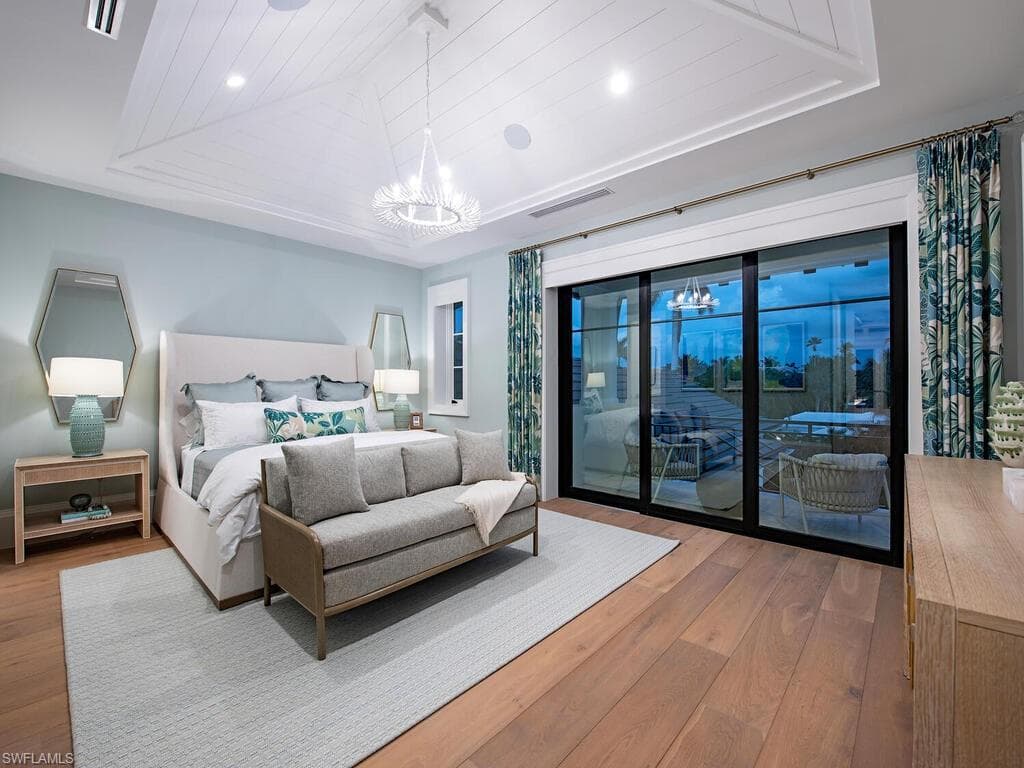 1795 Gordon Dr, Naples, FL 34102-27