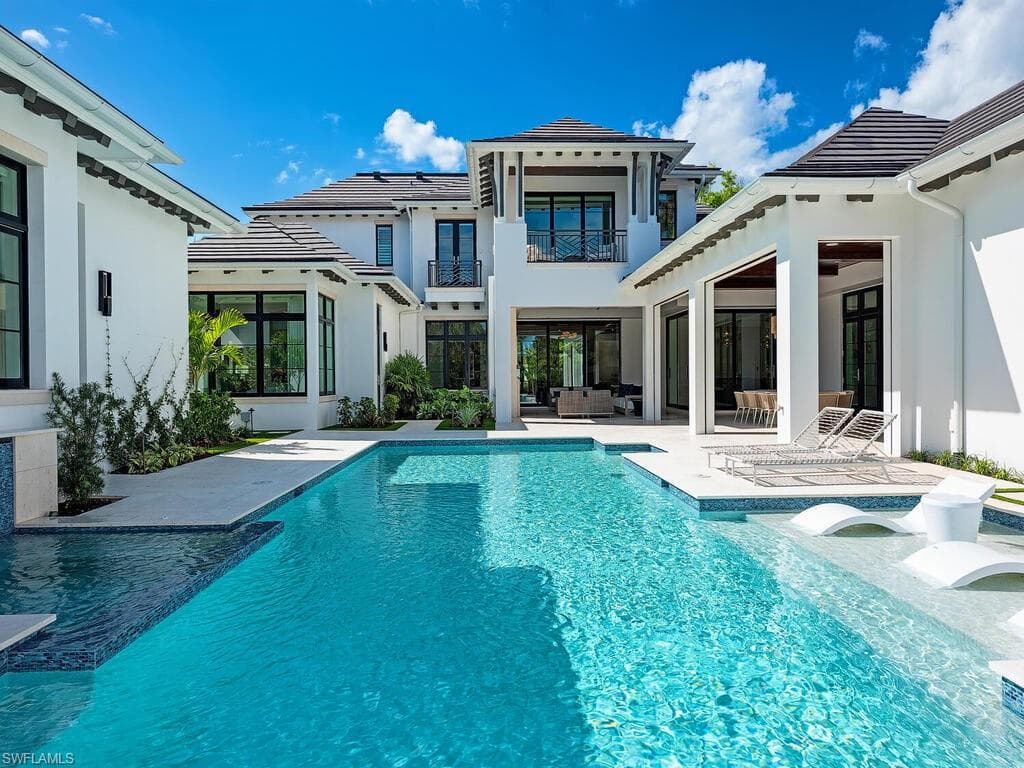 1795 Gordon Dr, Naples, FL 34102-29