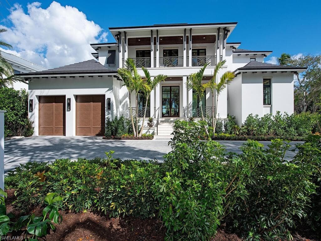 1795 Gordon Dr, Naples, FL 34102-30