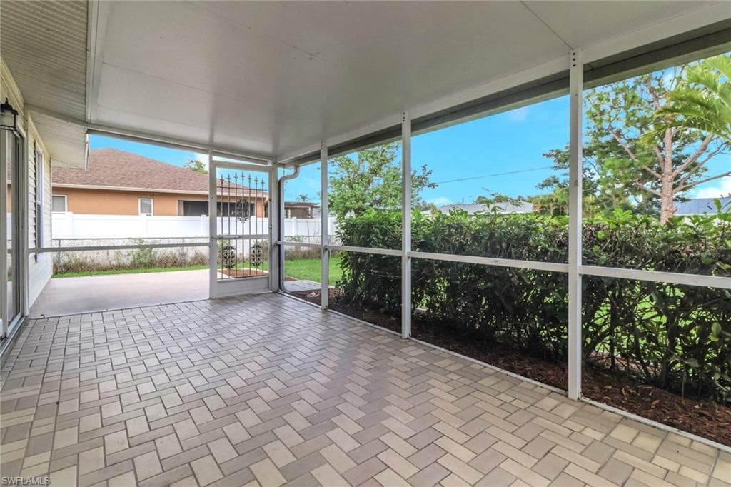 1121 9th Ave, Cape Coral, FL 33991-22