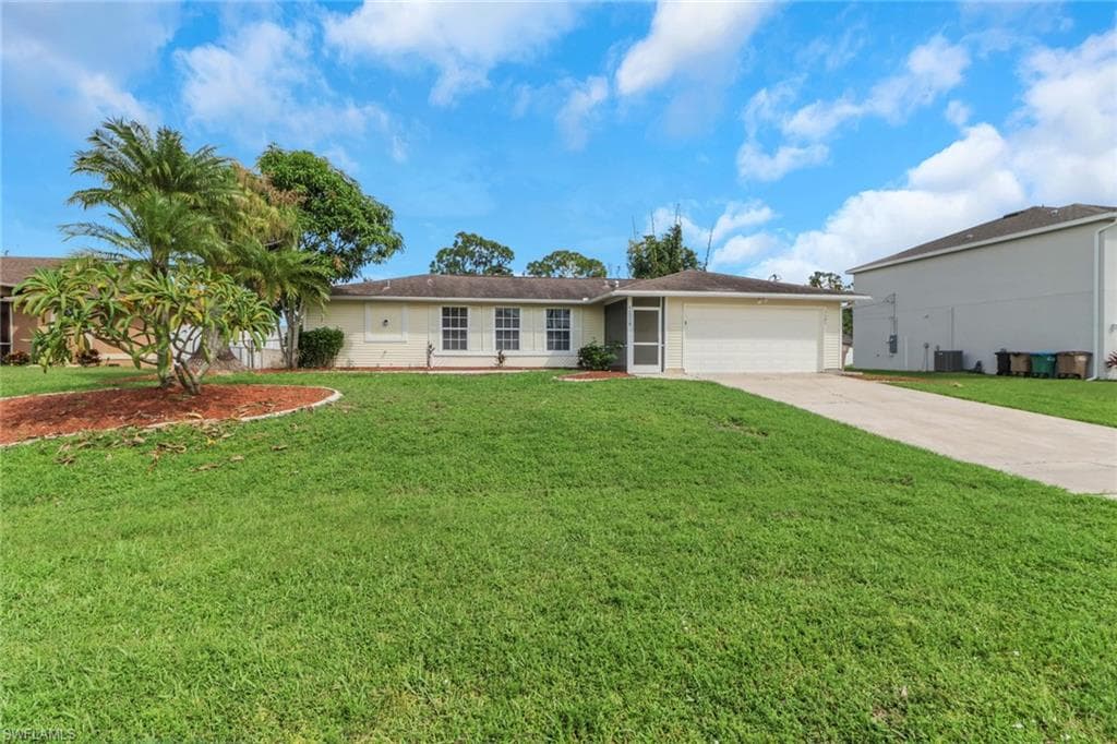 1121 9th Ave, Cape Coral, FL 33991-1