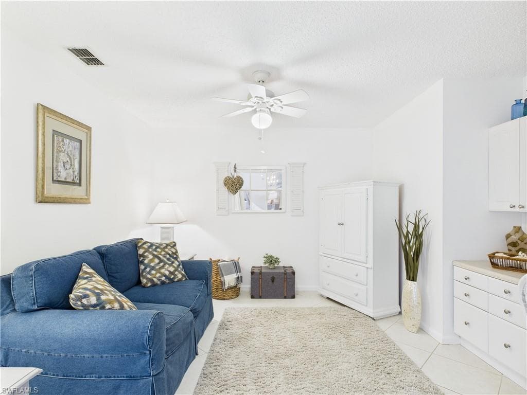 6780 Dennis Cir M205, Naples, FL 34104-12
