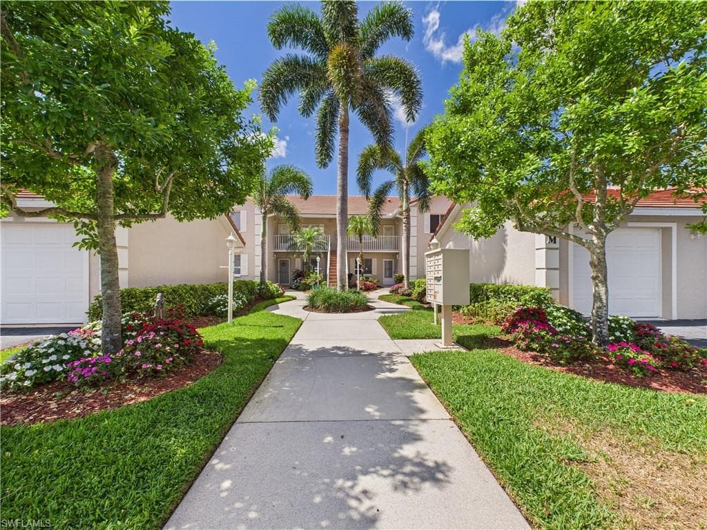6780 Dennis Cir M205, Naples, FL 34104-20