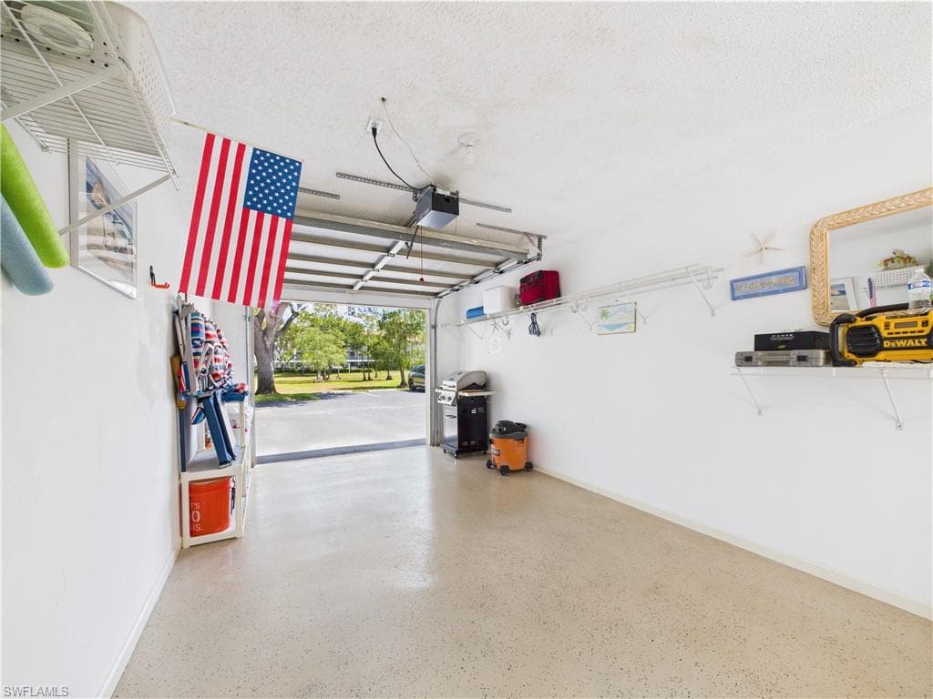 6780 Dennis Cir M205, Naples, FL 34104-22