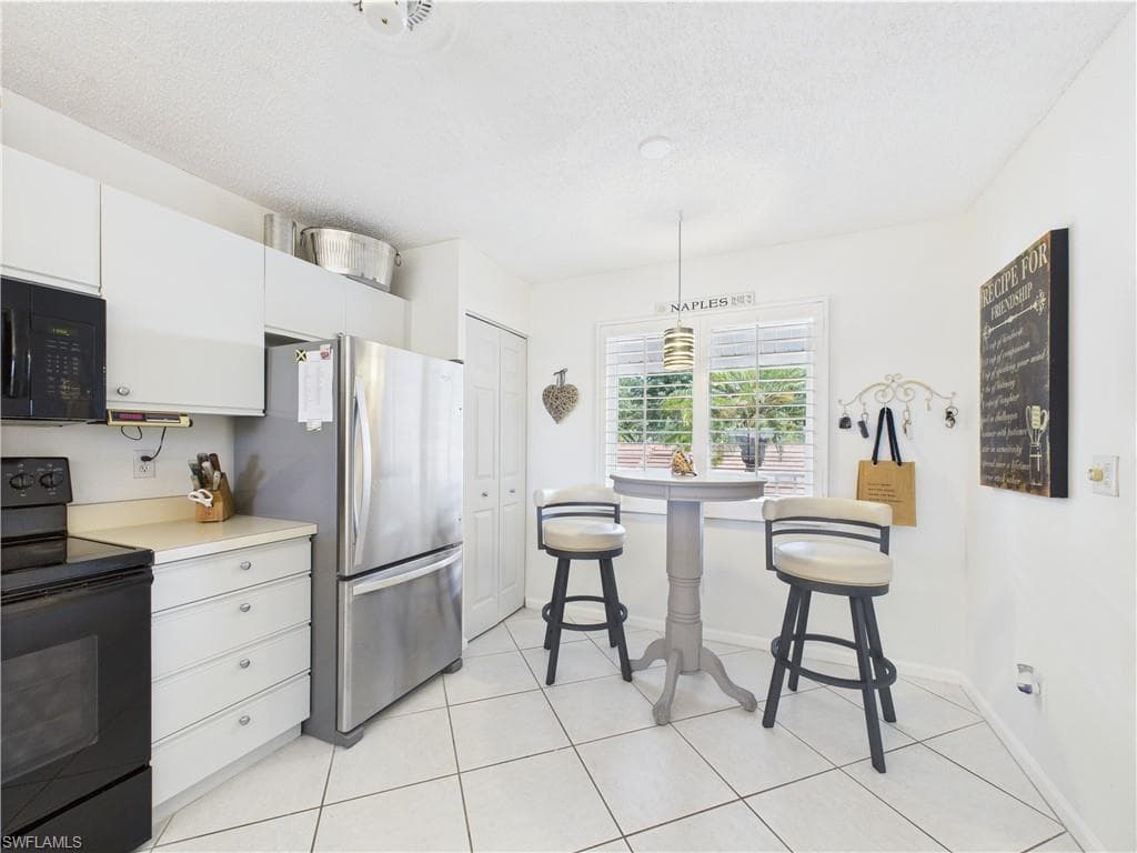 6780 Dennis Cir M205, Naples, FL 34104-6