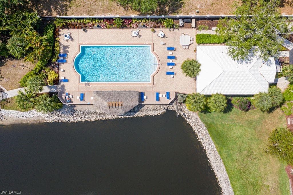876 Gulf Pavilion Dr 101, Naples, FL 34108-20