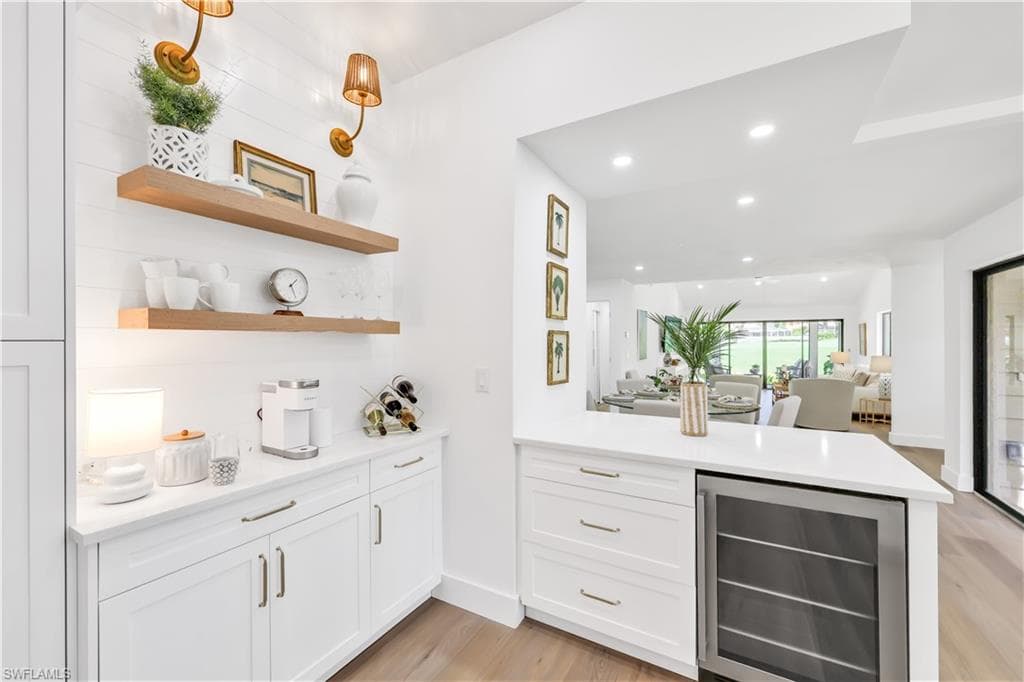 34 Water Oaks Way 5-17, Naples, FL 34105-13