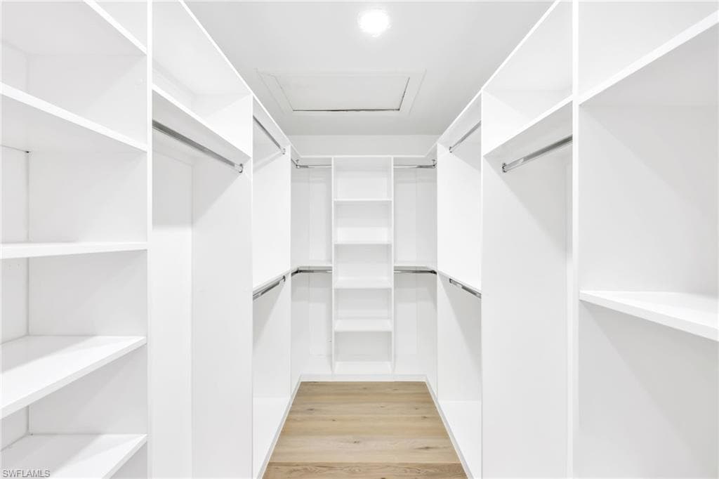 34 Water Oaks Way 5-17, Naples, FL 34105-17