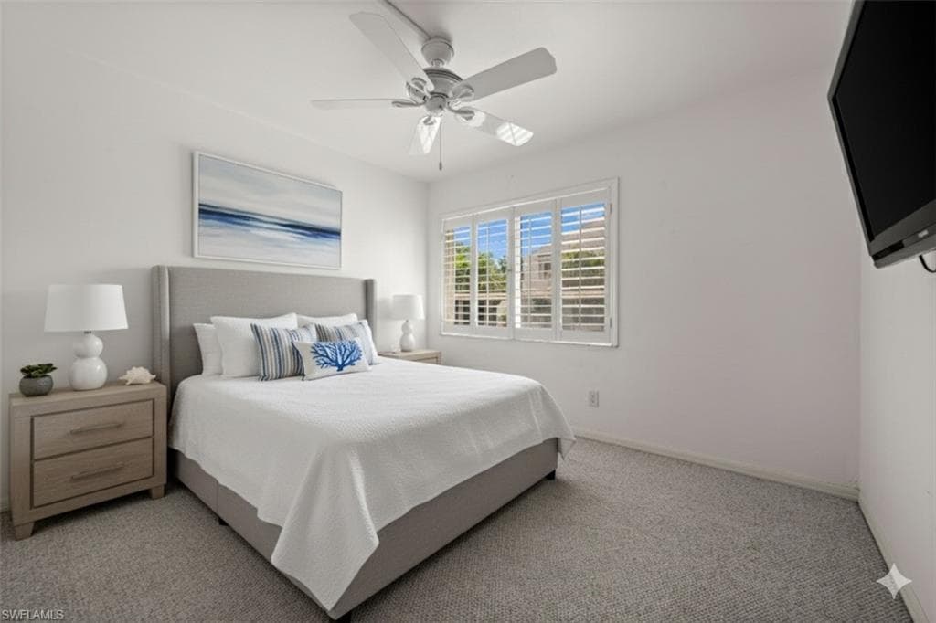 3052 Kings Lake Blvd, Naples, FL 34112-26