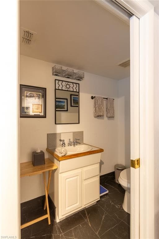 480 Worthington St, Marco Island, FL 34145-21