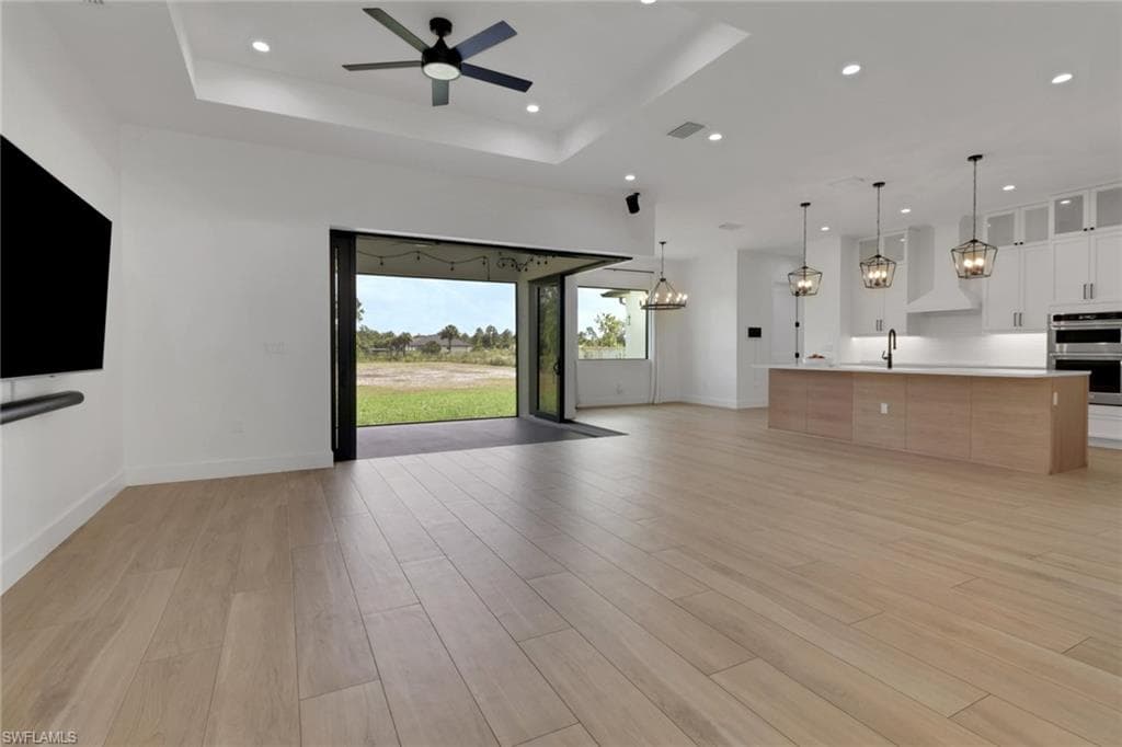 3748 Everglades Blvd NE, Naples, FL 34120-4