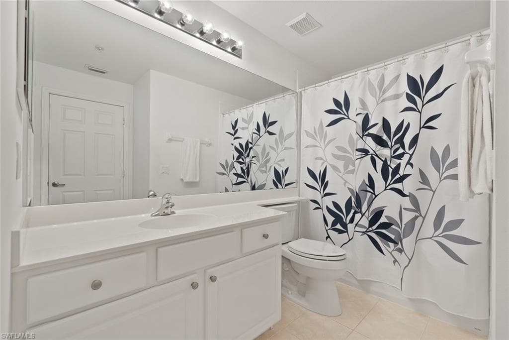 2405 Harmony Ln 203, Naples, FL 34109-12