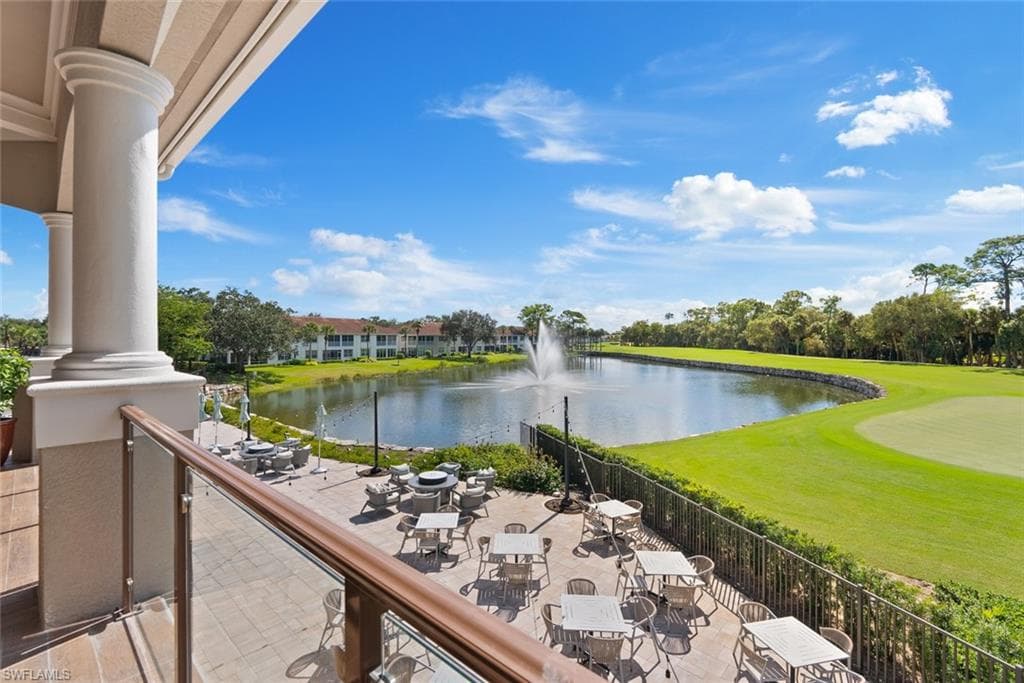2405 Harmony Ln 203, Naples, FL 34109-16