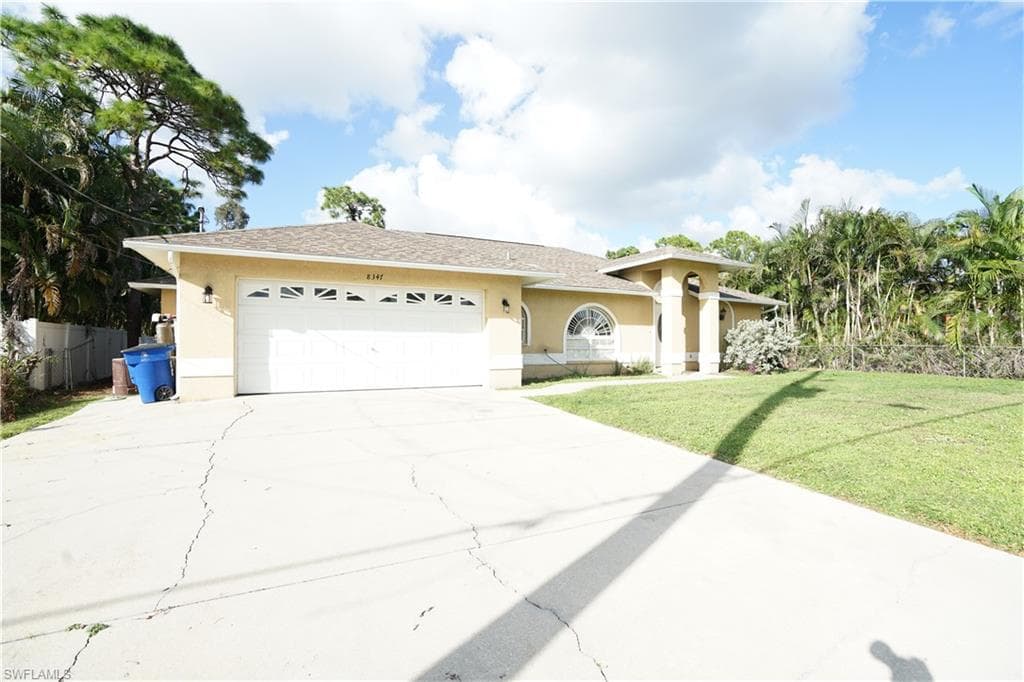 8347 Caloosa Rd, Fort Myers, FL 33967-2
